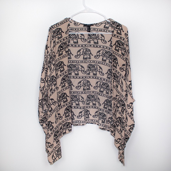 Patterned Animal Shawl - Picture 2 of 4